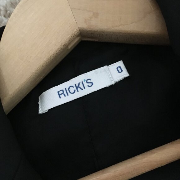 Vintage Made in Canada Black Scuba Semi Cropped Blazer - Picture 9 of 15